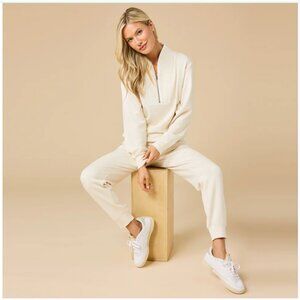 Brand New Softies DreamTech 1/4 Zip Jogger Set!